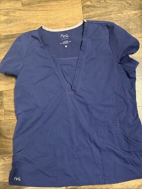NRG by Barco Women's Navy V-Neck Short Sleeve Scrub Top